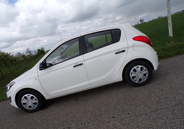 Hyundai i20 cena 25500 przebieg: 212000, rok produkcji 2013 z Wieliczka małe 191